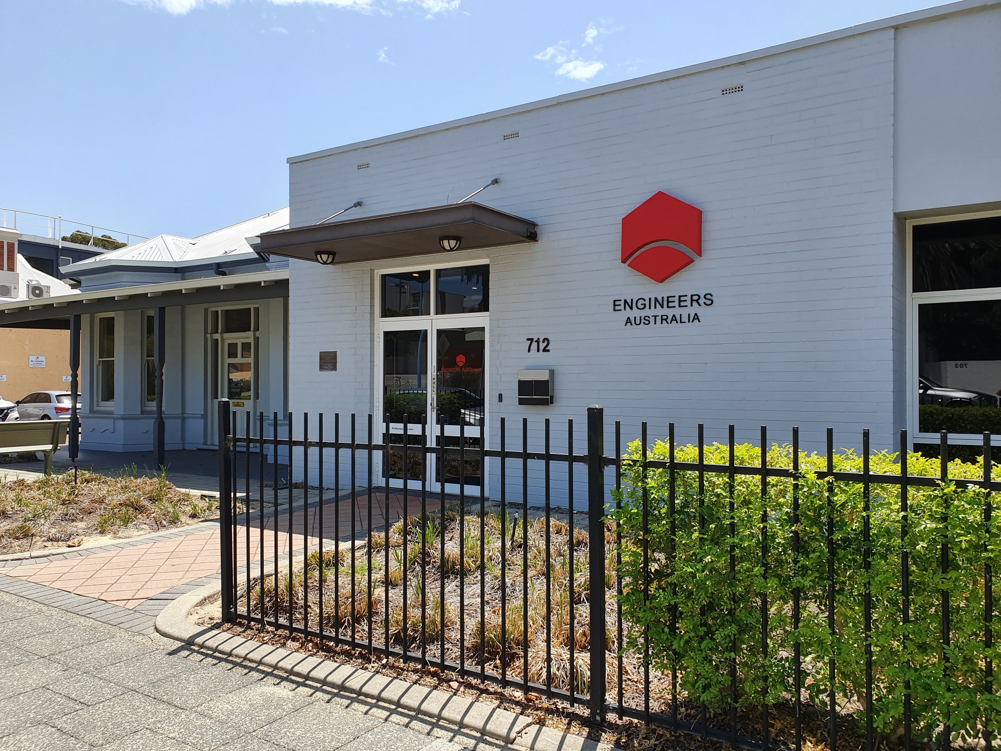Image of the outside of the Engineers Australia West Perth office
