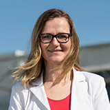Headshot of Professor Anna Paradowska MIEAust