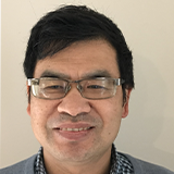 Headshot of Professor Wenyi Yan